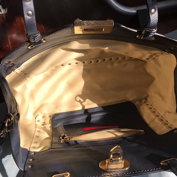 Valentino Rockstud Trapeze Tote Small Navy EUC - Picture 12 of 13